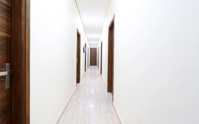 Hotel Royal King Deluxe by OYO Rooms