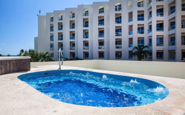 Aquamarina Beach Resort In Cancun Mexico From 100 Photos Aquamarina Beach Resort In Cancun