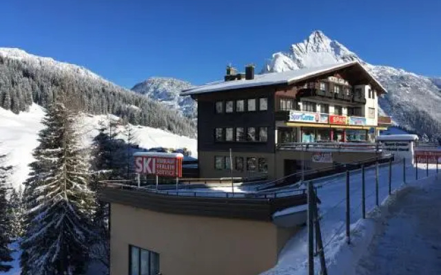 Hotel Garni