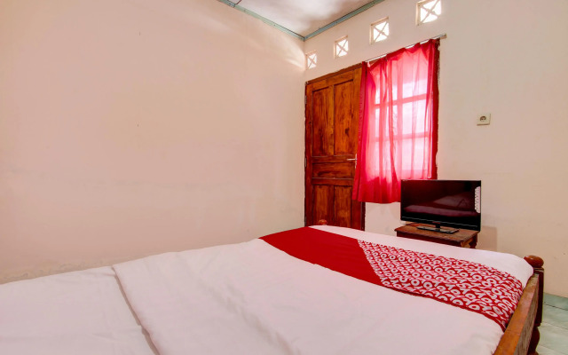 Hotel O Pondok Wisata Sekar KemuningNearWonogondang Camp ( Bumi Perkemahan Wonogondang )
