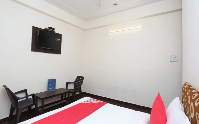 Hotel Hira By OYO Rooms