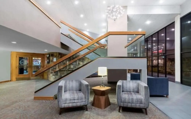 Holiday Inn Civic Center Laredo