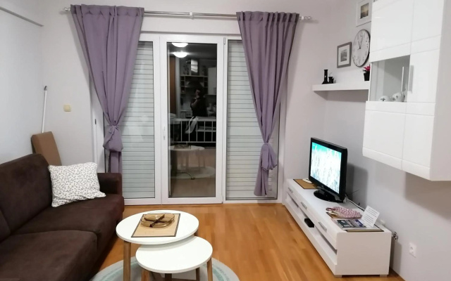 APARTMAN LAURA GALILEO blizu centra i plaze