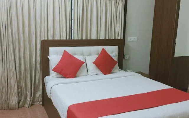 R Hotel - Manapakkam