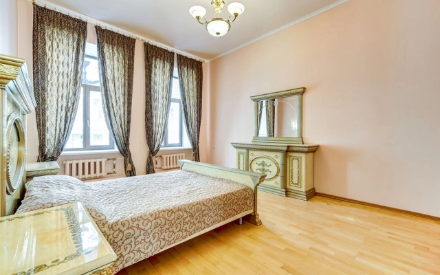 FlatStar on Nevsky 103