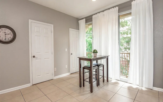 Updated Townhome, Near Conv Ctr, Universal & I-dr