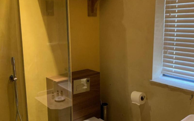 The Lodge at Hemingford Grey House