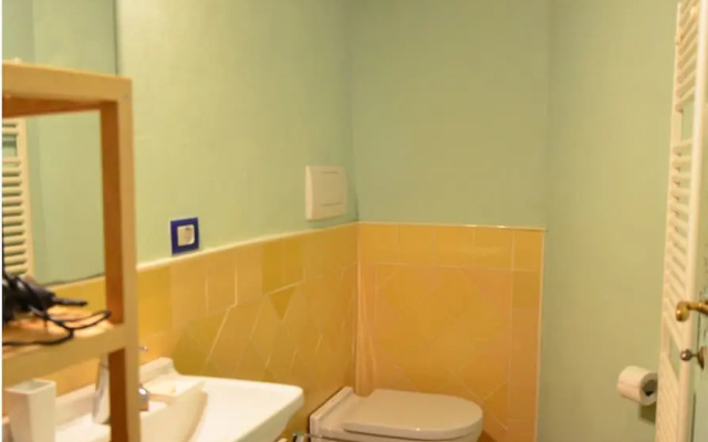 Apartment With Beautiful View in the Crete Senesi