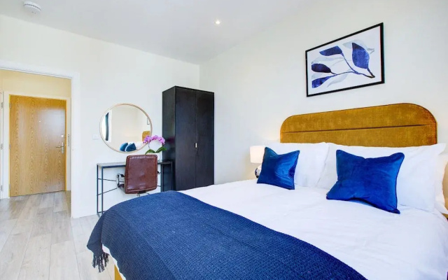 Beautiful 1-bed Apartment in Cheam, Sutton