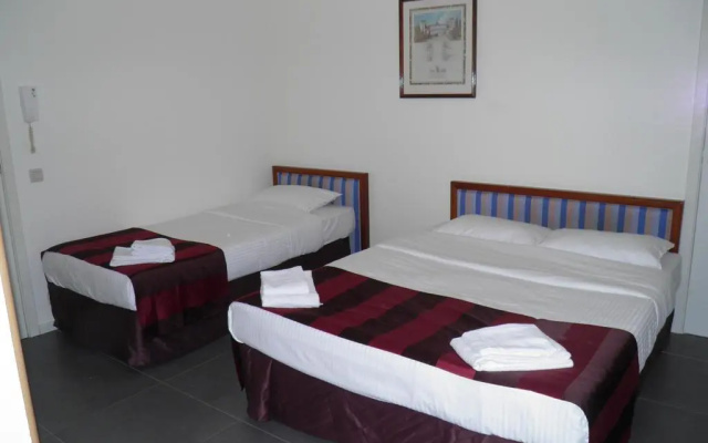 Holidays Apart-Hotel