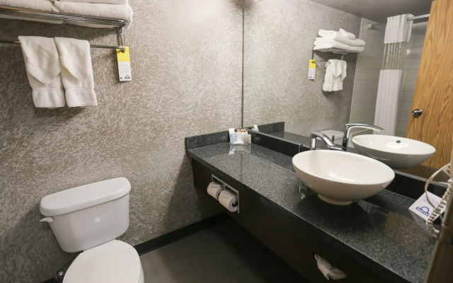 Prairie Crest Calgary Airport