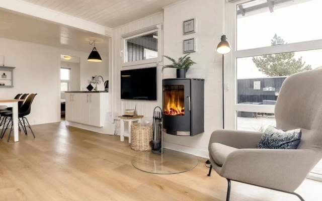 4 Star Holiday Home in Henne