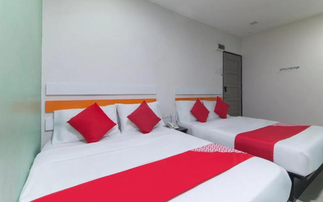 OYO 90296 Red Orange Hotel Port Klang