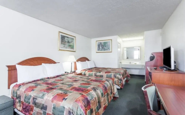 Knights Inn Cadiz