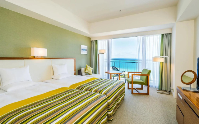 Отель Southern Beach Hotel & Resort Okinawa