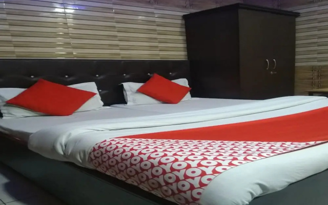 Hotel Ajay