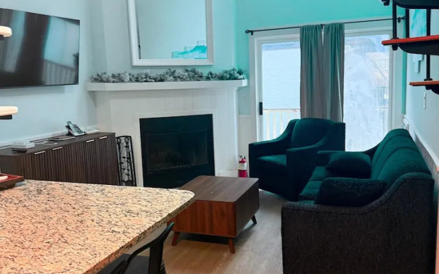 Whistlepunk #43: 1 Bedroom With Loft, Slopeside