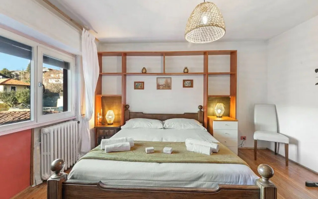La Lanterna Swimming Pool Retreat