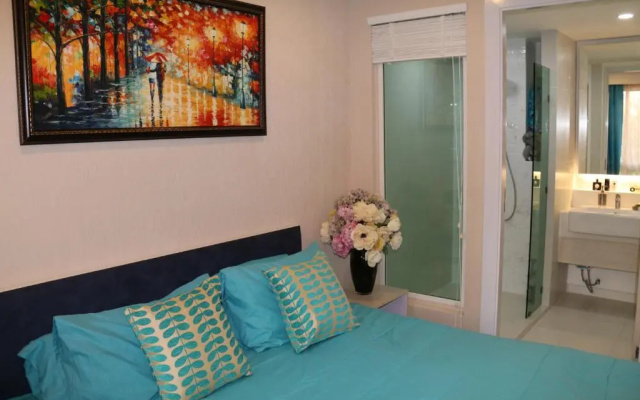 7 seas apartments
