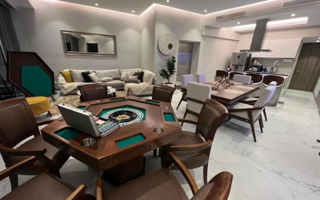 Maritima playa by Peninsula