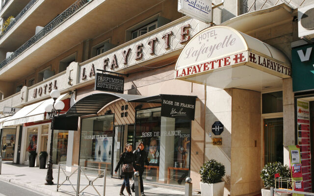 Hotel Lafayette вид на фасад