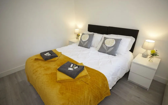 Spire View Apartment