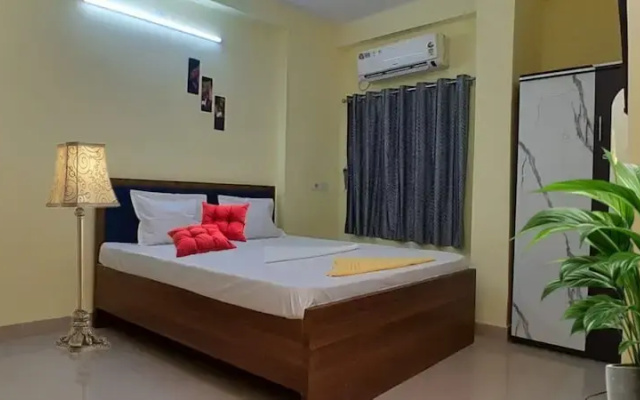 Goroomgo The Grand Inn Ruby Kolkata