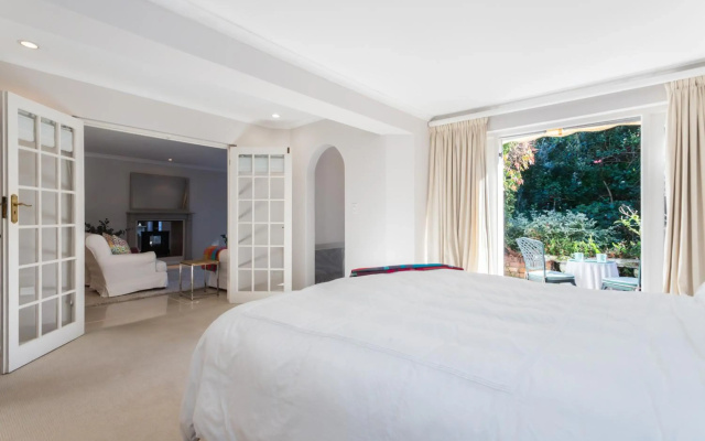 Honey Bird Lodge