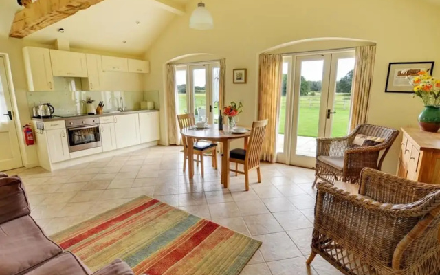Beautiful Holiday Home in Larling With Garden