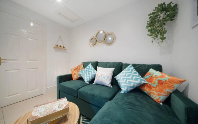 Lovely Little House, Free Parking, Smart tv, Wifi