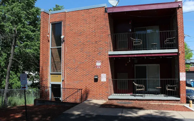 Cozy 3 Bedroom/Great Location