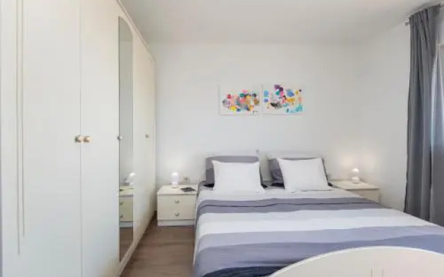 Apartment Dora
