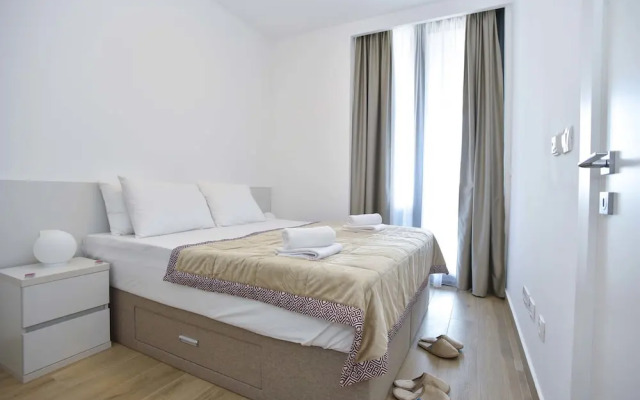ROYAL GARDENS Apartments