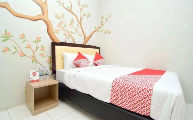 OYO 1040 Ace Hotel