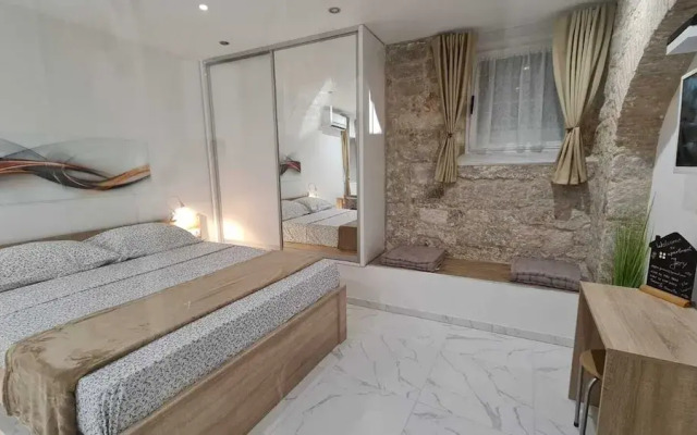 Tales Of Split-100 Meters From The Seafront