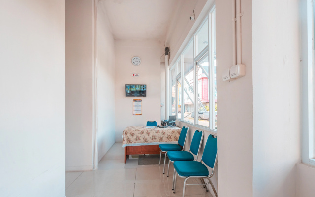 OYO 2230 Ava Guest House