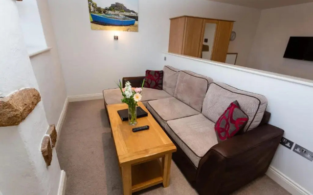Porthole Suites