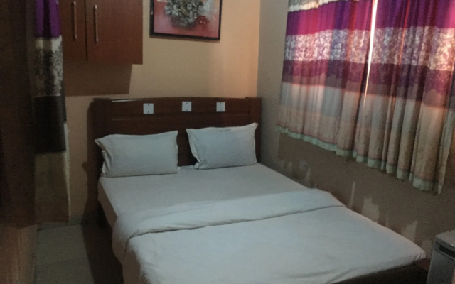 Allan Keri Hotels