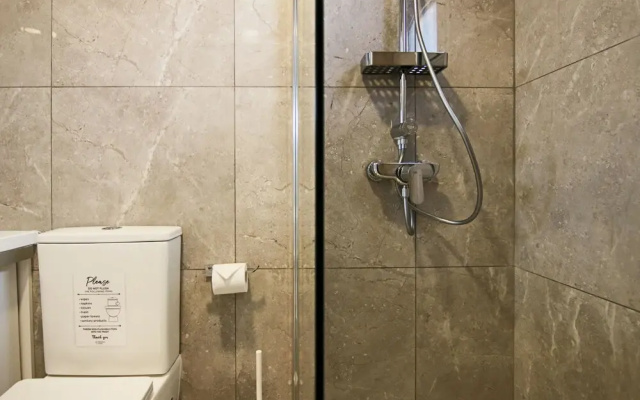 Phaedrus Living Seaside Luxury Flat Athina 108