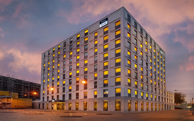 Holiday Inn - the niu, Ridge Halle Central Station by IHG