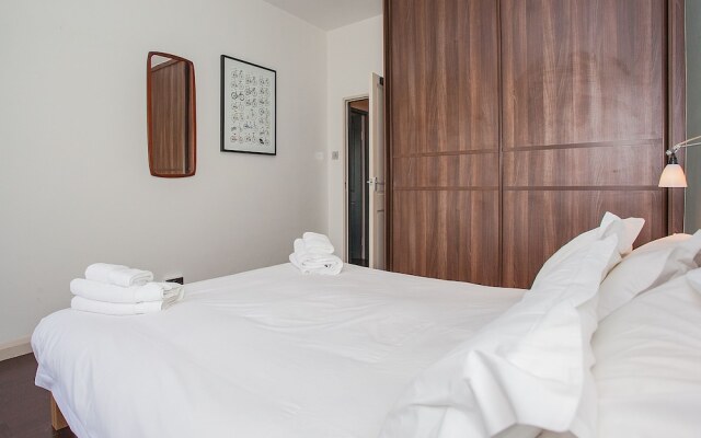 Апартаменты Stylish 1 Bedroom Apartment Near Kings Cross комната для гостей