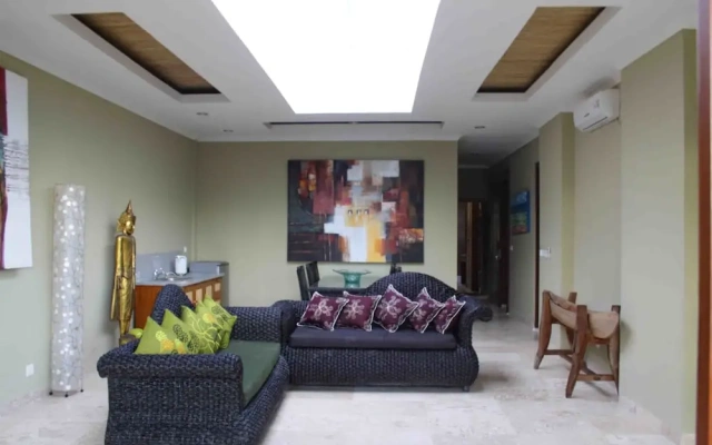 Bayshore Villa