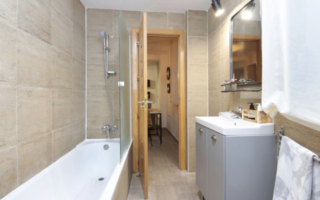 Chezmoihomes Cathedral Apartment