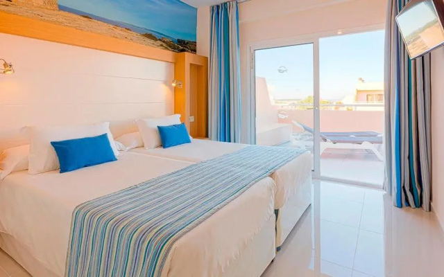 Sirenis Hotel Seaview Country Club