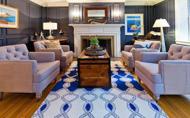 The Lindsey Hotel