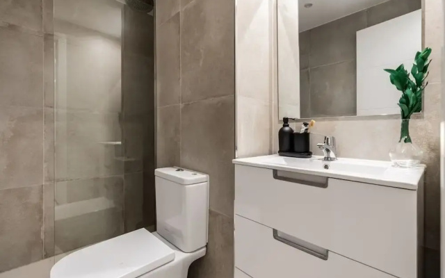 Santillana - 1 Bedroom and Pool in Castilla