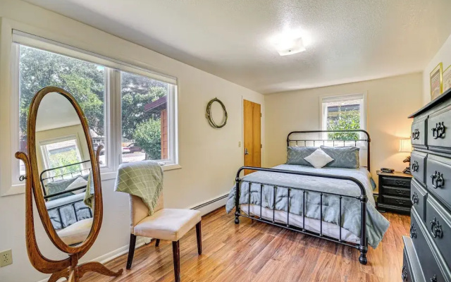 Downtown Cody Getaway - Near Buffalo Bill Center!