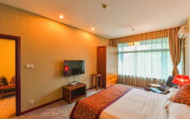 Longquan Hotel