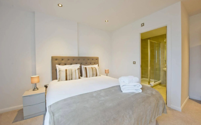 London Bridge – Tooley St by Viridian Apartments