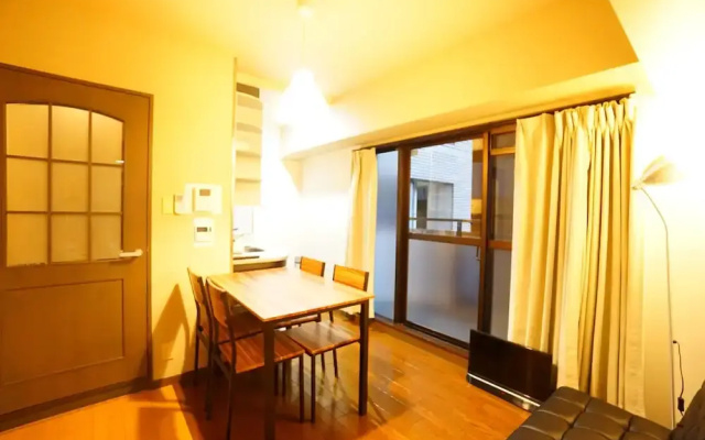 Terry's Apartment Shinsaibashi East I G04C